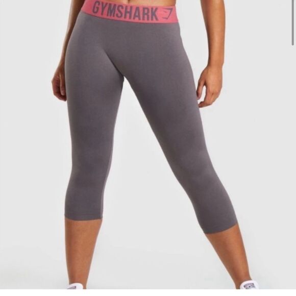 Gymshark NWT Y2K OG Fit Cropped Leggings Womens Medium Slate Lavender Rose Gym - Picture 1 of 13